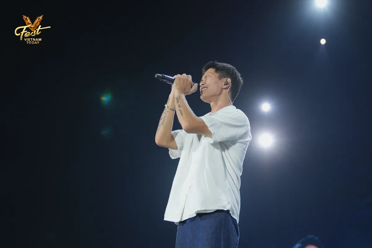 Những khoảnh khắc ấn tượng mở màn V Fest - Vietnam Today (Phần 1) - Ảnh 10.