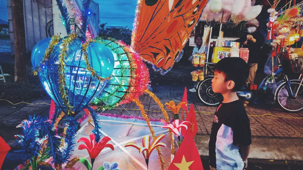 Khánh Hoà: Sắc màu lồng đèn truyền thống ở thành cổ Diên Khánh- Ảnh 5.
