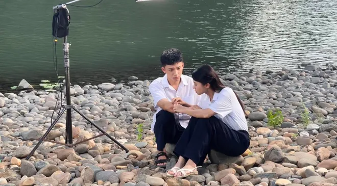 Cách em 1 milimet: Lộ diện dàn diễn viên khi trưởng thành toàn 'cực phẩm'- Ảnh 17.