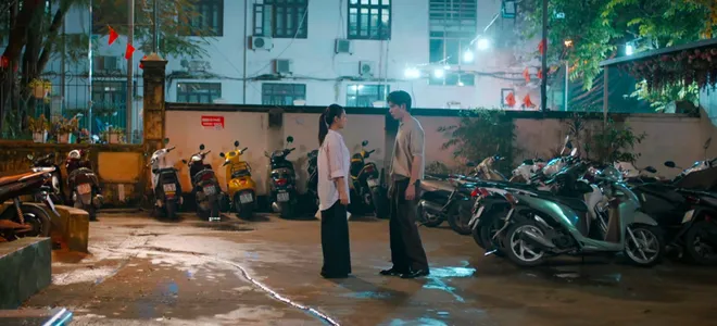 Gió ngang khoảng trời xanh - Tập 24: 'Tổng tài' tìm đến tận nhà trọ của Ngân - Ảnh 1.
