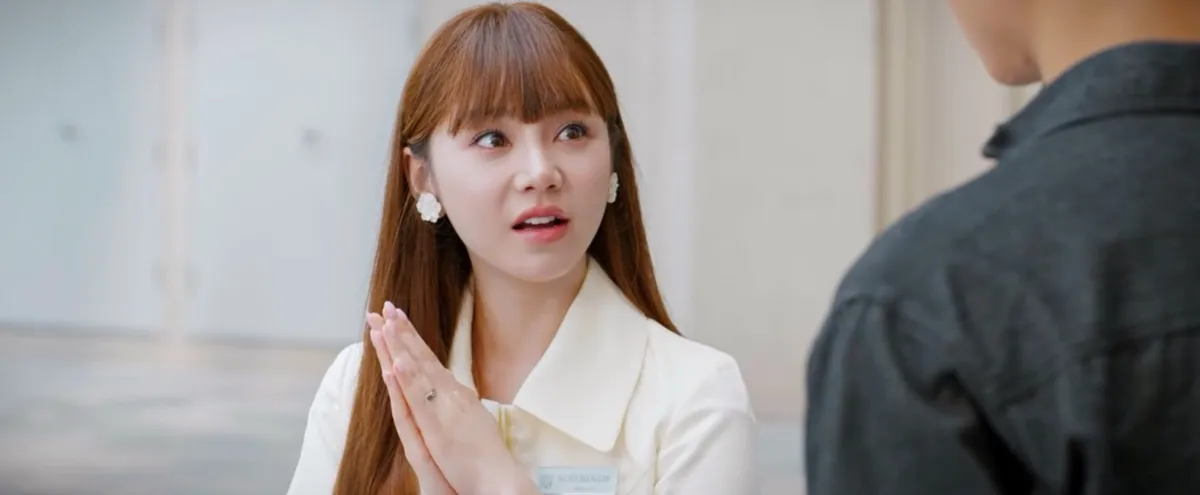 Gió ngang khoảng trời xanh - Tập 23: Đơn ly hôn chưa ráo mực, Lam đã có trai trẻ chăm như công chúa - Ảnh 10.