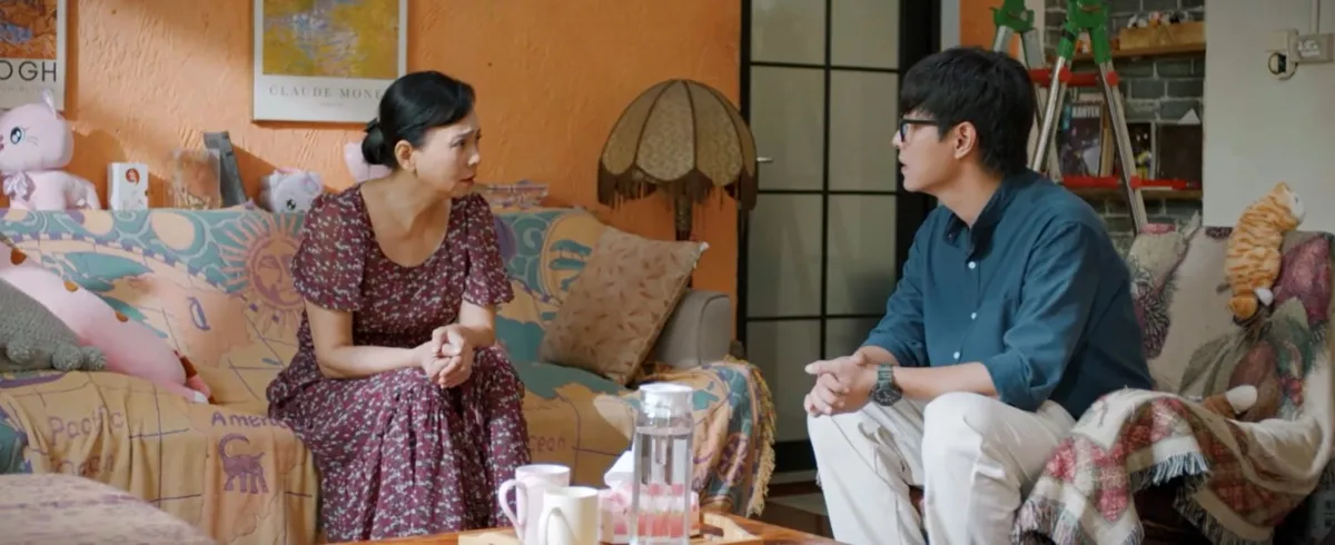 Gió ngang khoảng trời xanh - Tập 23: Đơn ly hôn chưa ráo mực, Lam đã có trai trẻ chăm như công chúa - Ảnh 2.