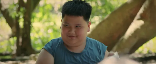 Cách em 1 milimet - Tập 8: Biên tạm biệt bạn bè đi vào miền Nam với bố - Ảnh 2.