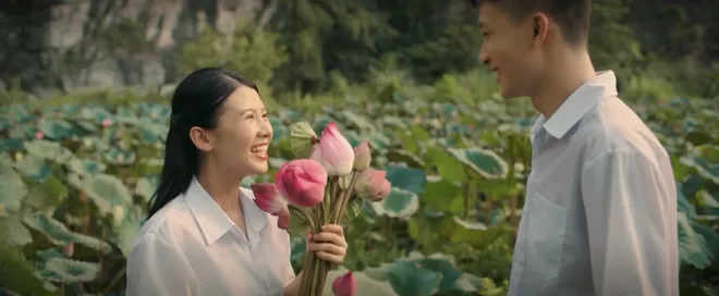 Cách em 1 milimet - Tập 8: Biên tạm biệt bạn bè đi vào miền Nam với bố - Ảnh 8.