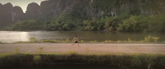 Cách em 1 milimet - Tập 8: Biên tạm biệt bạn bè đi vào miền Nam với bố - Ảnh 12.