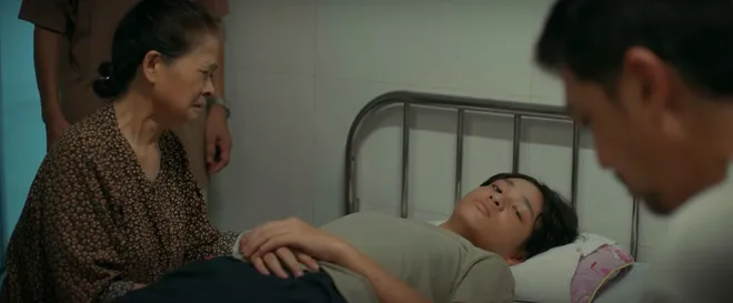 Cách em 1 milimet - Tập 8: Biên tạm biệt bạn bè đi vào miền Nam với bố - Ảnh 16.