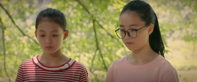 Cách em 1 milimet - Tập 8: Biên tạm biệt bạn bè đi vào miền Nam với bố - Ảnh 24.