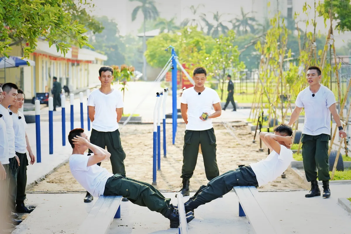 Chiến sĩ quả cảm - Tập 11: Tái hiện cuộc giải cứu con tin từ hang ổ tội phạm buôn người - Ảnh 5.