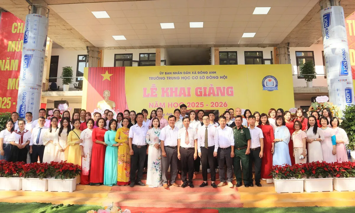 Hơn 1.000 học sinh trường THCS Đông Hội tham dự lễ khai giảng đặc biệt năm 2025 - 2026- Ảnh 5.