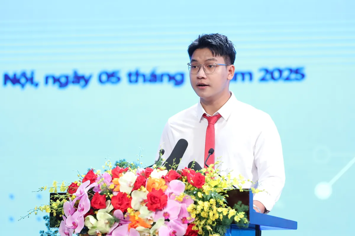 'Học tập, rèn luyện là mệnh lệnh từ trái tim' - Ảnh 1.