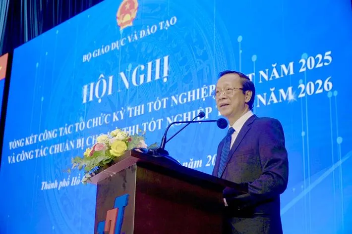 Thi tốt nghiệp THPT sớm để giảm áp lực, đỡ tốn kém- Ảnh 1.