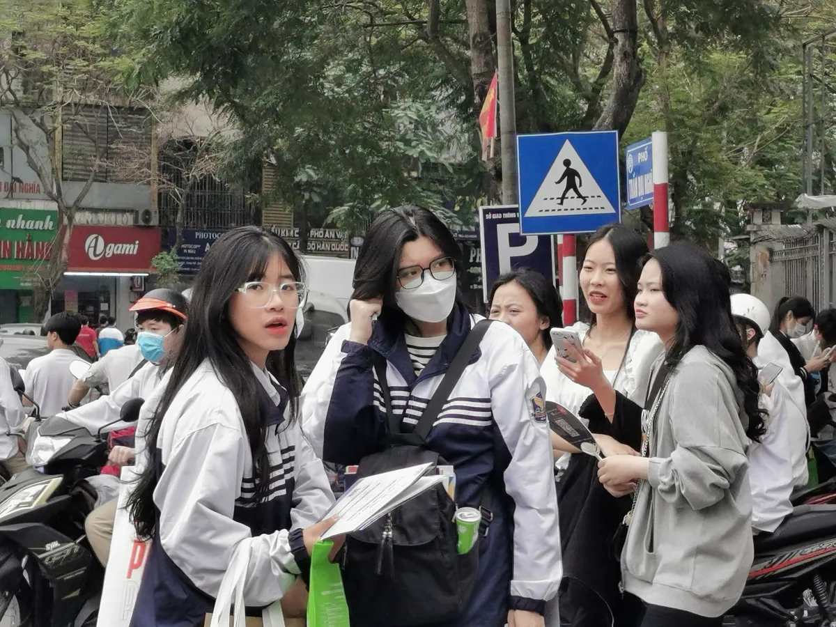 Bỏ hình thức đình chỉ học: Giáo viên gánh nặng nếu phụ huynh thờ ơ- Ảnh 1.