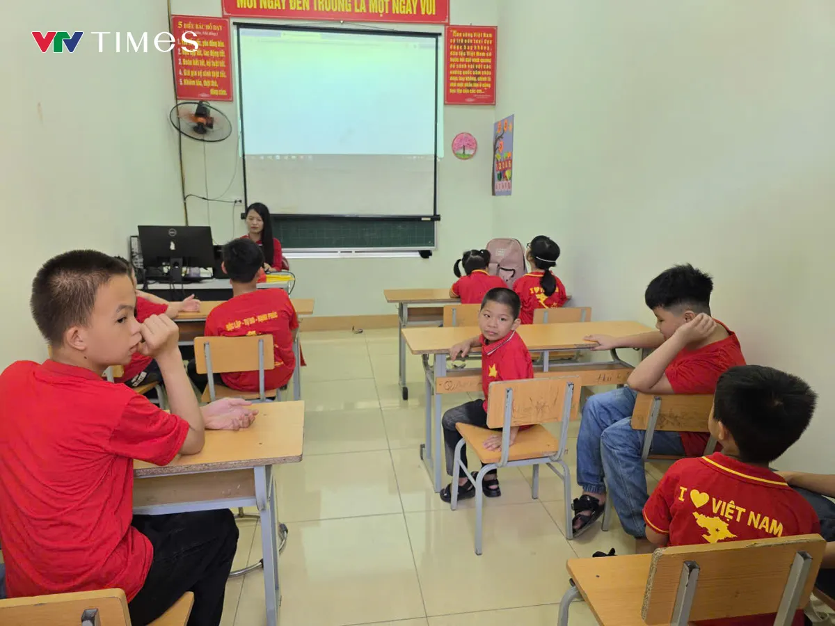 Lễ khai giảng đặc biệt của học sinh khuyết tật Đất Tổ - Ảnh 8.
