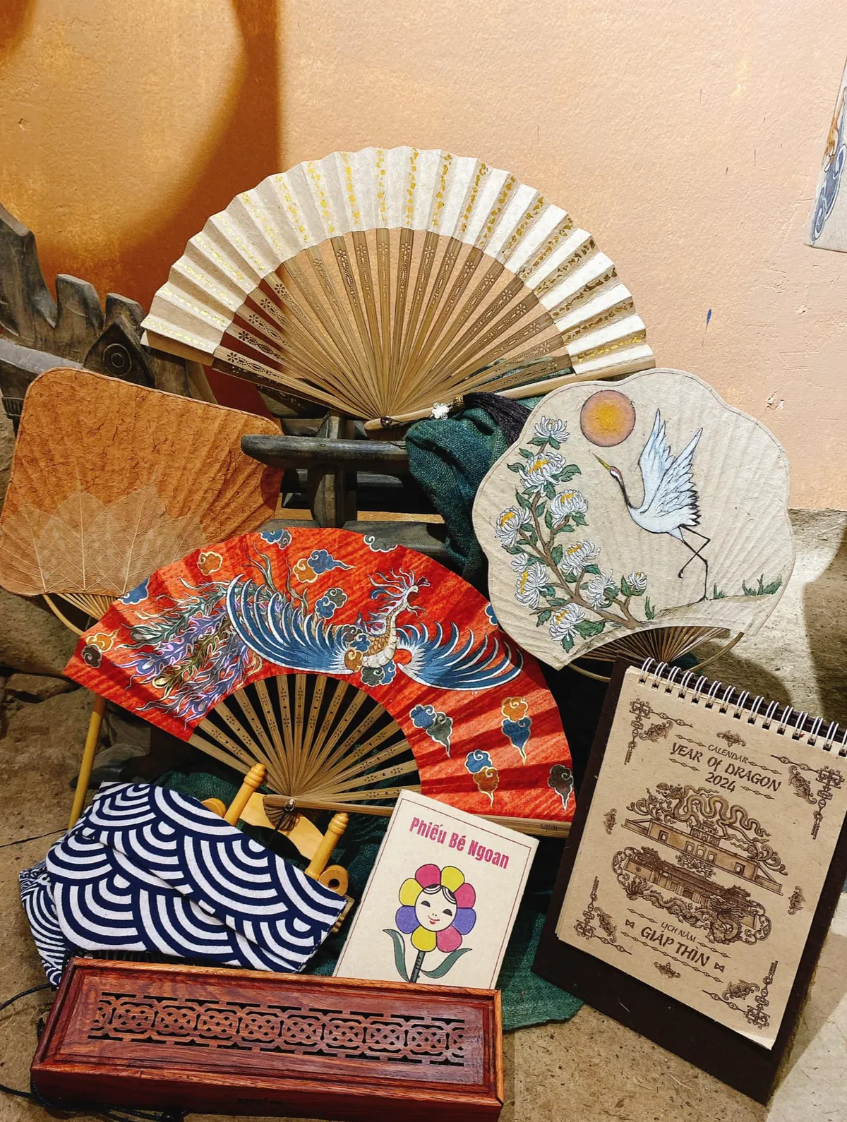 Sức sống mới cho giấy dó truyền thống- Ảnh 8.