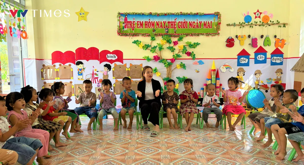 Các trường vùng ảnh hưởng bởi lũ của tỉnh Điện Biên tựu trường trước ngày khai giảng năm học mới. Ảnh: Quốc Hưng