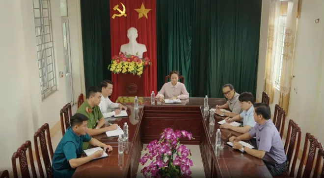 Có anh, nơi ấy bình yên - Tập 41: Hồng Phát bị bắt, Xuân vào đường cùng - Ảnh 8.