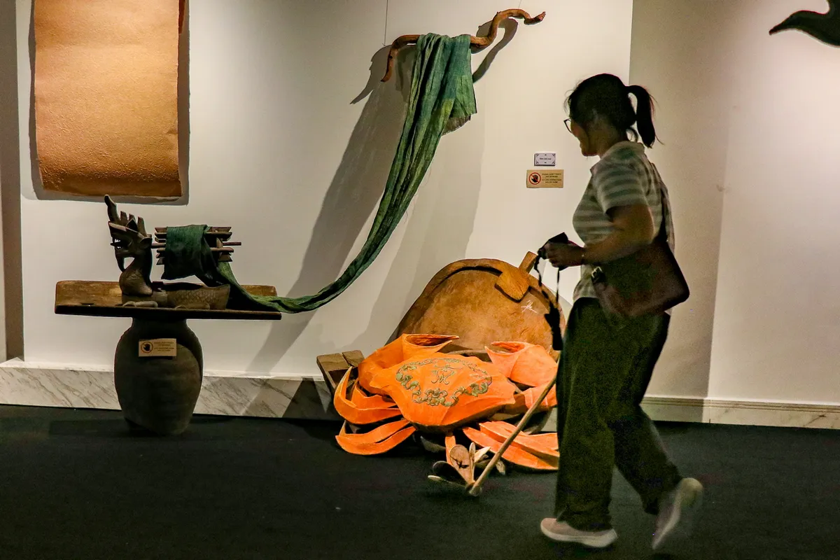 Sức sống mới cho giấy dó truyền thống- Ảnh 5.