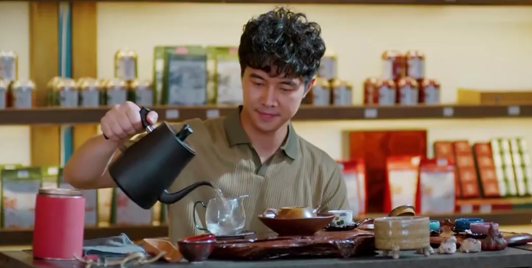 Gió ngang khoảng trời xanh - Tập 26: Đi câu mực đêm với nữ đối tác, Đăng quên sạch lời vợ dặn- Ảnh 12.