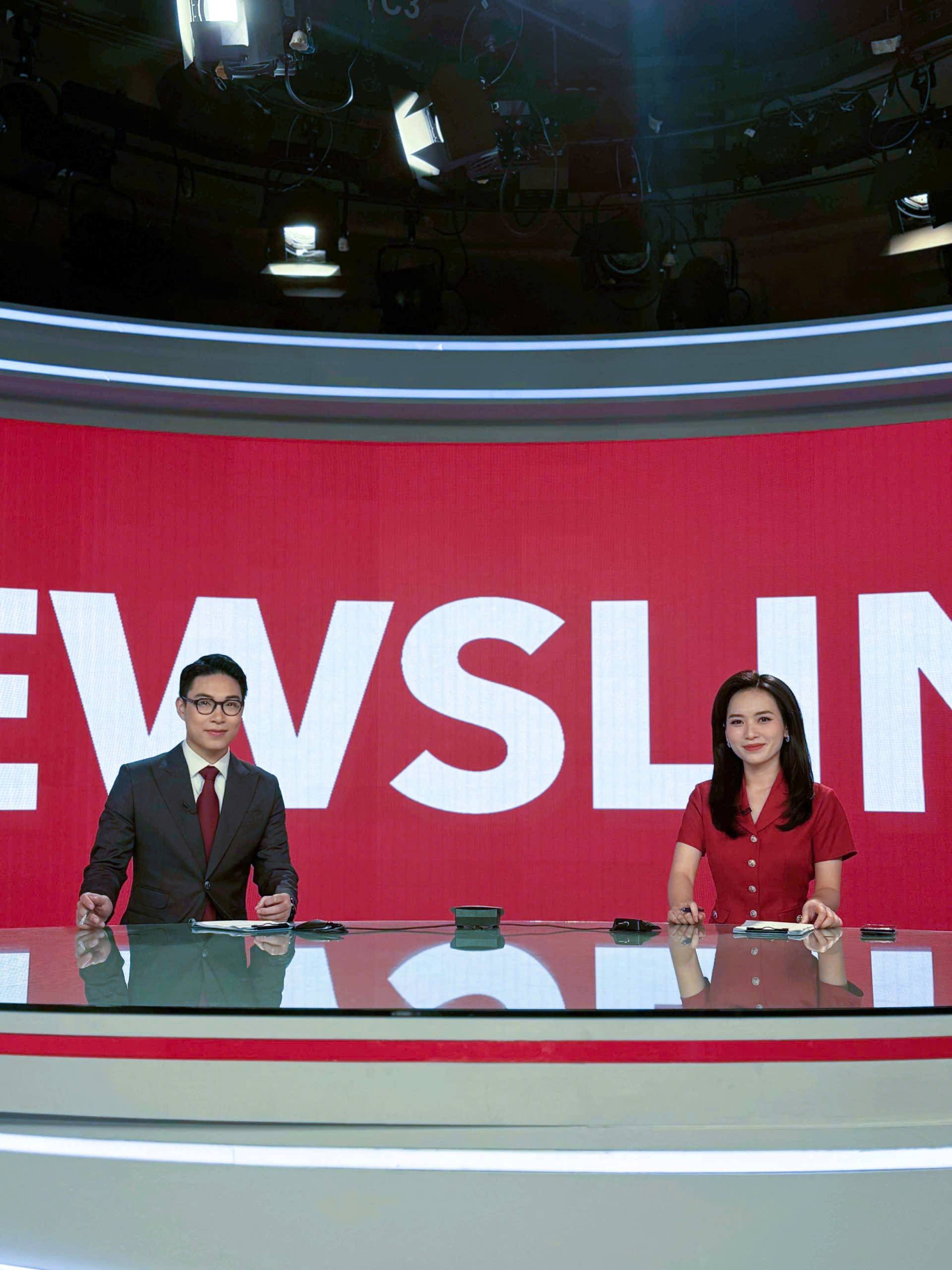 Nam MC 9.0 IELTS 'cực hút' trên kênh Vietnam Today - Ảnh 5.