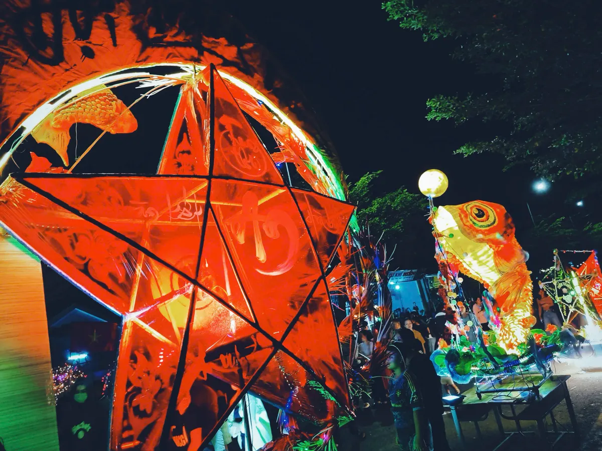 Khánh Hoà: Sắc màu lồng đèn truyền thống ở thành cổ Diên Khánh- Ảnh 2.